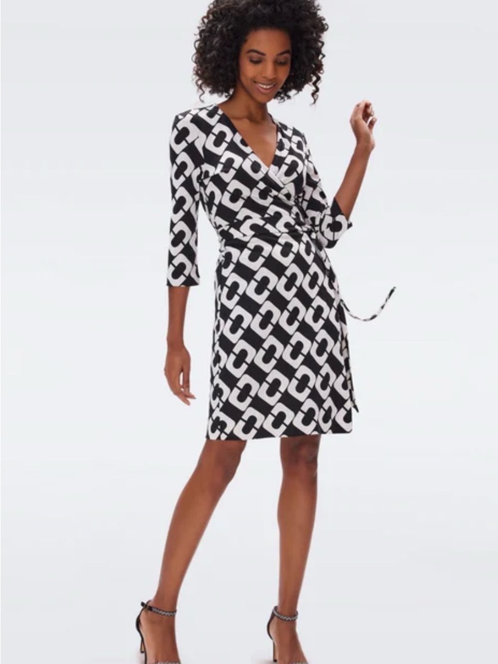 Diane von Furstenberg Vintage Justin Chain Link Silk Wrap Dress Black White Sz 2